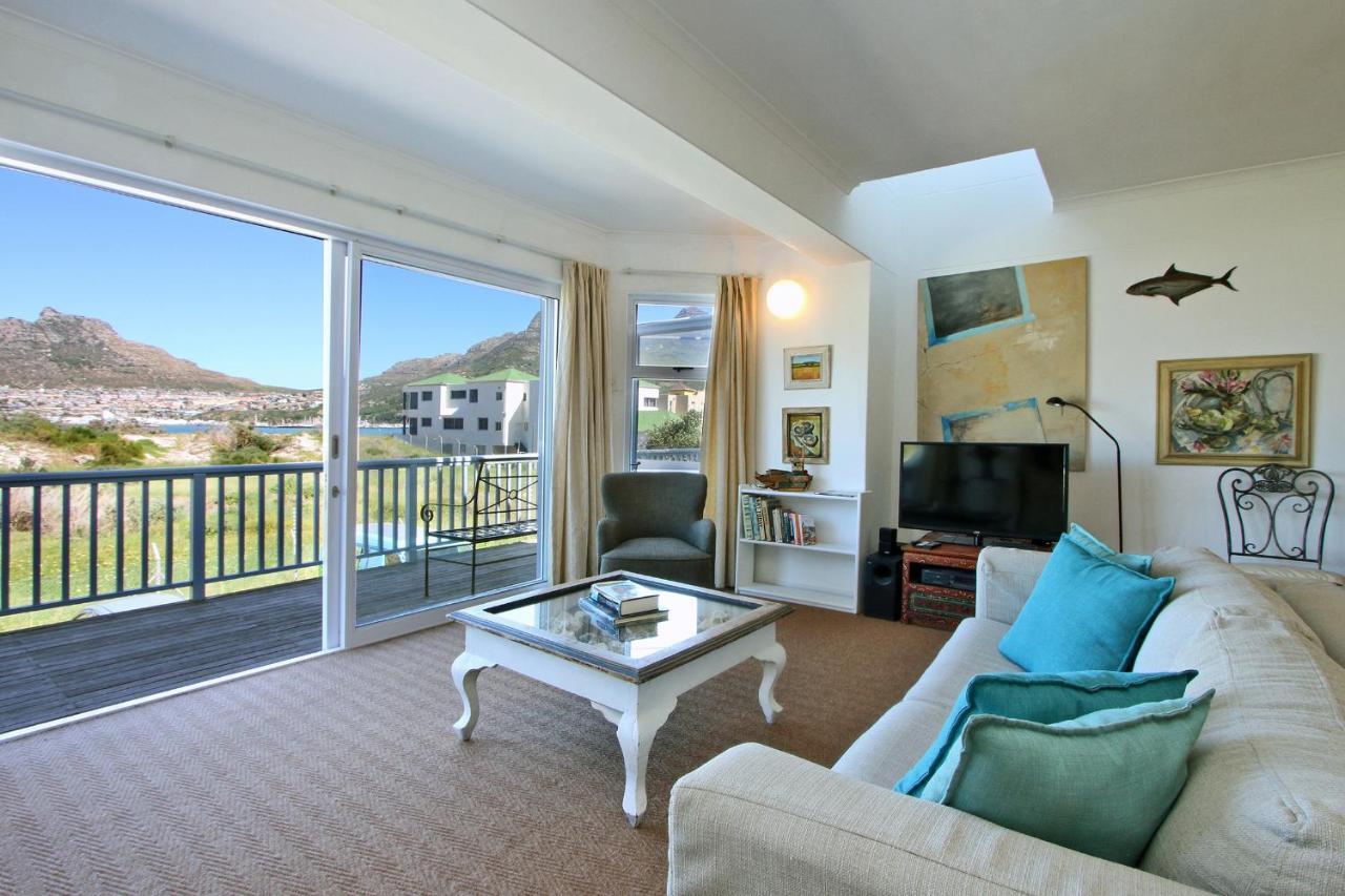 6 Jamaica * Hout Bay